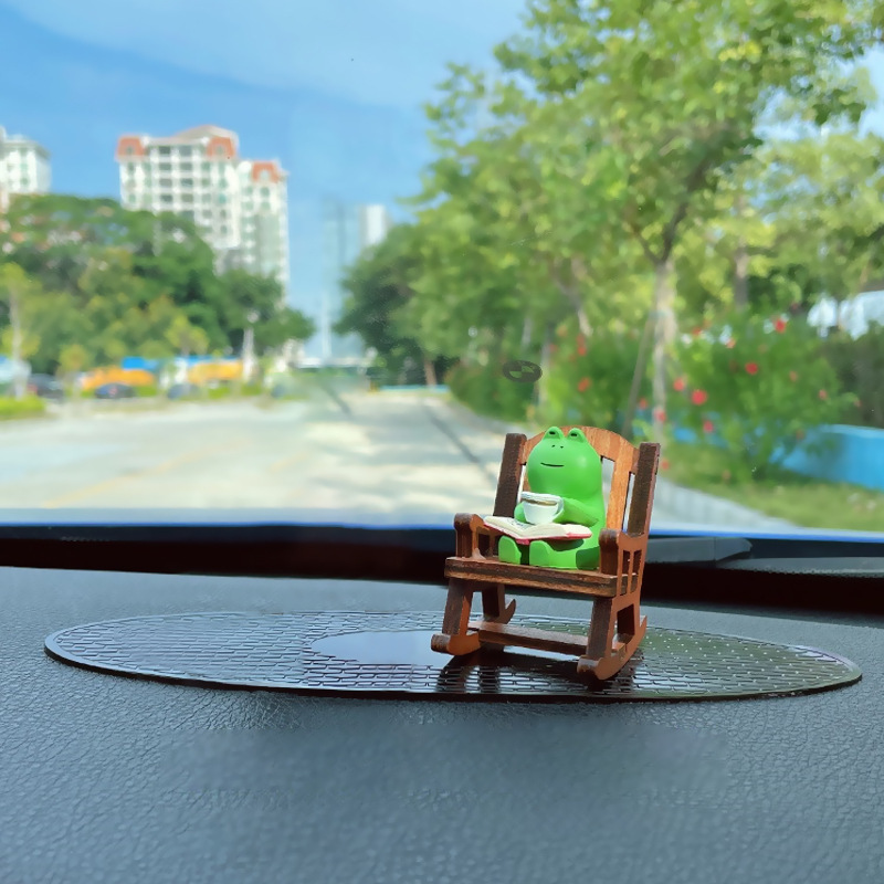 Miniatura de Sapo Fofo em Resi - Office Furniture At Home avaliação e preço